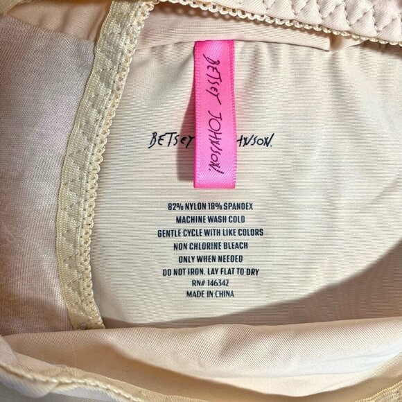 Betsey Johnson Strong Control Tummy Control Seamless Shapewear 3pc Set - Picture 8 of 9